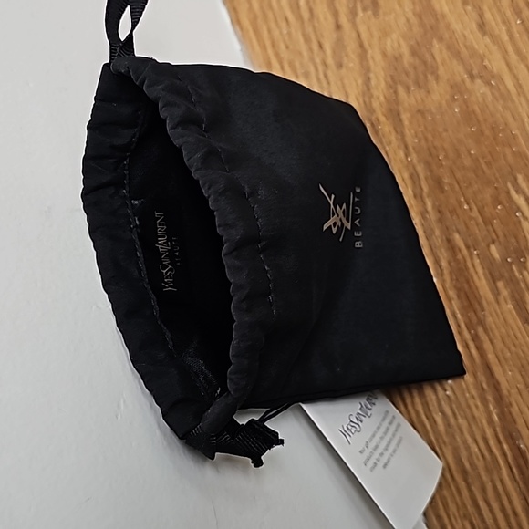 YVES SAINT LAURENT BEAUTE POUCH & MINI MAKEUP SET - Picture 3 of 6